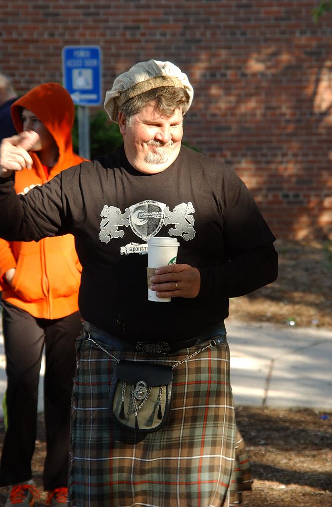 DSC_6487.JPG - Spontaneous at 2013 Odyssey of the Mind world finals.