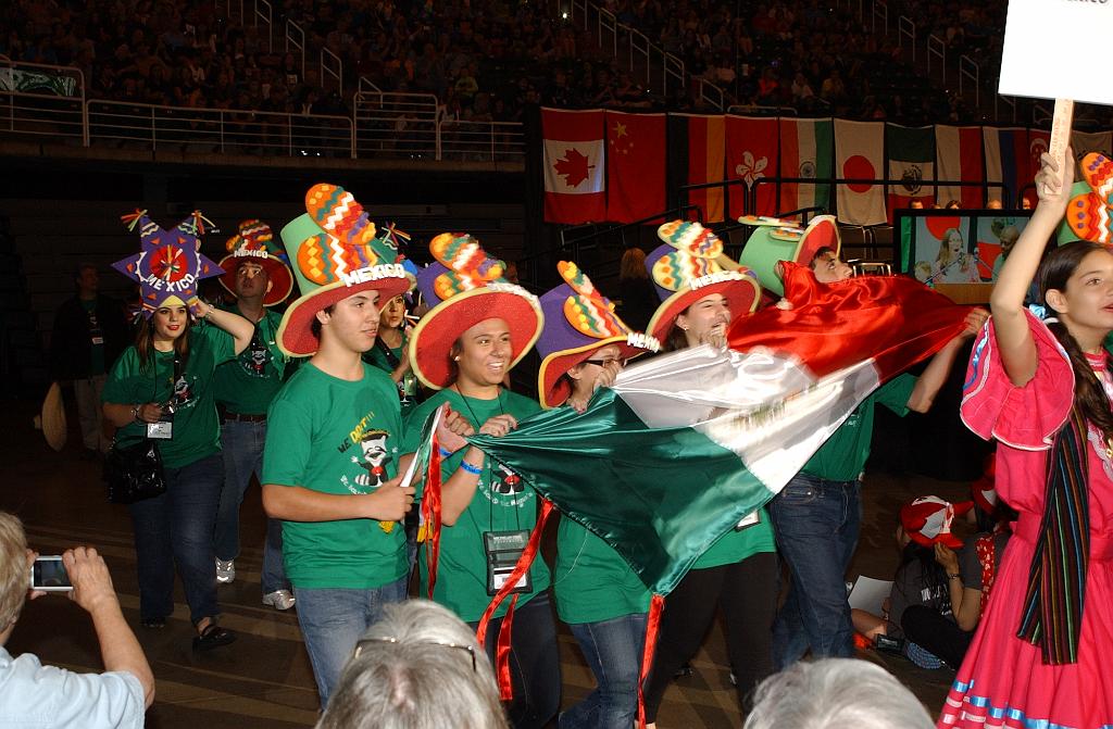 DSC_6013.JPG - Mexico at the Odyssey 2013 World Finals Opening Ceremonies