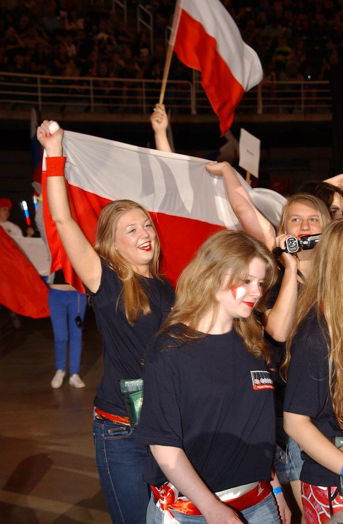 DSC_6023.JPG - Poland at the Odyssey 2013 World Finals Opening Ceremonies