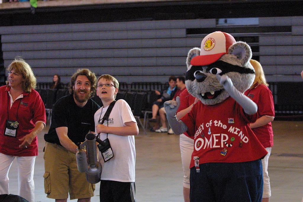 IMG_1236.JPG - Omer and the t-shirt launcher at the Odyssey 2013 World Finals Opening Ceremonies