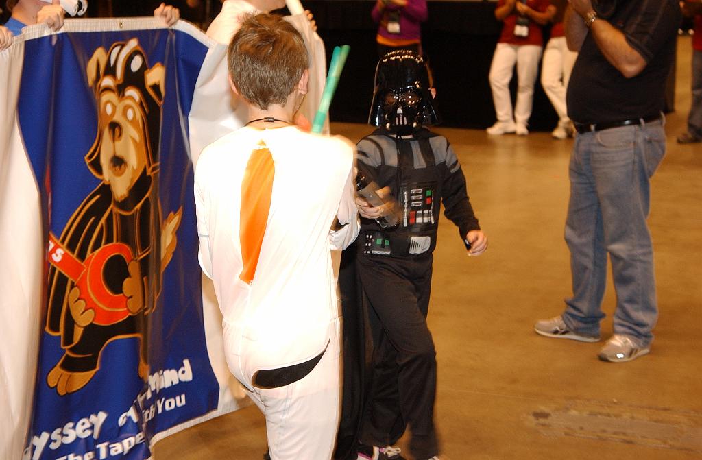 DSC_6193.JPG - Kansas at the Odyssey 2013 World Finals Float and Banner Parade