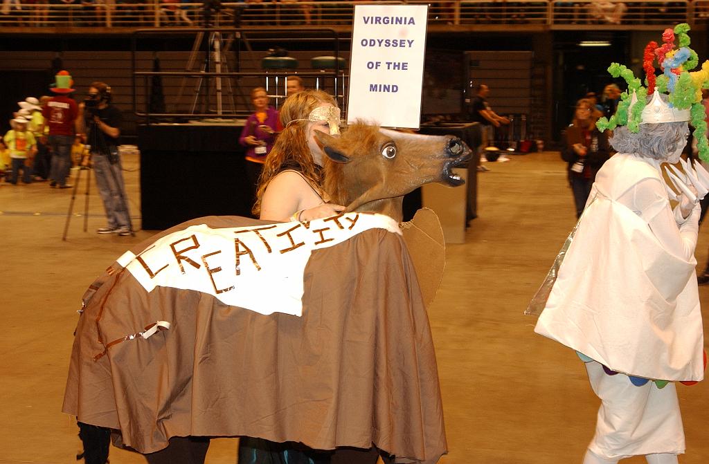 DSC_6199.JPG - Virginia at the Odyssey 2013 World Finals Float and Banner Parade