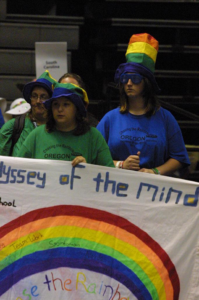 IMG_1667.JPG - Oregon at the Odyssey 2013 World Finals Float and Banner Parade