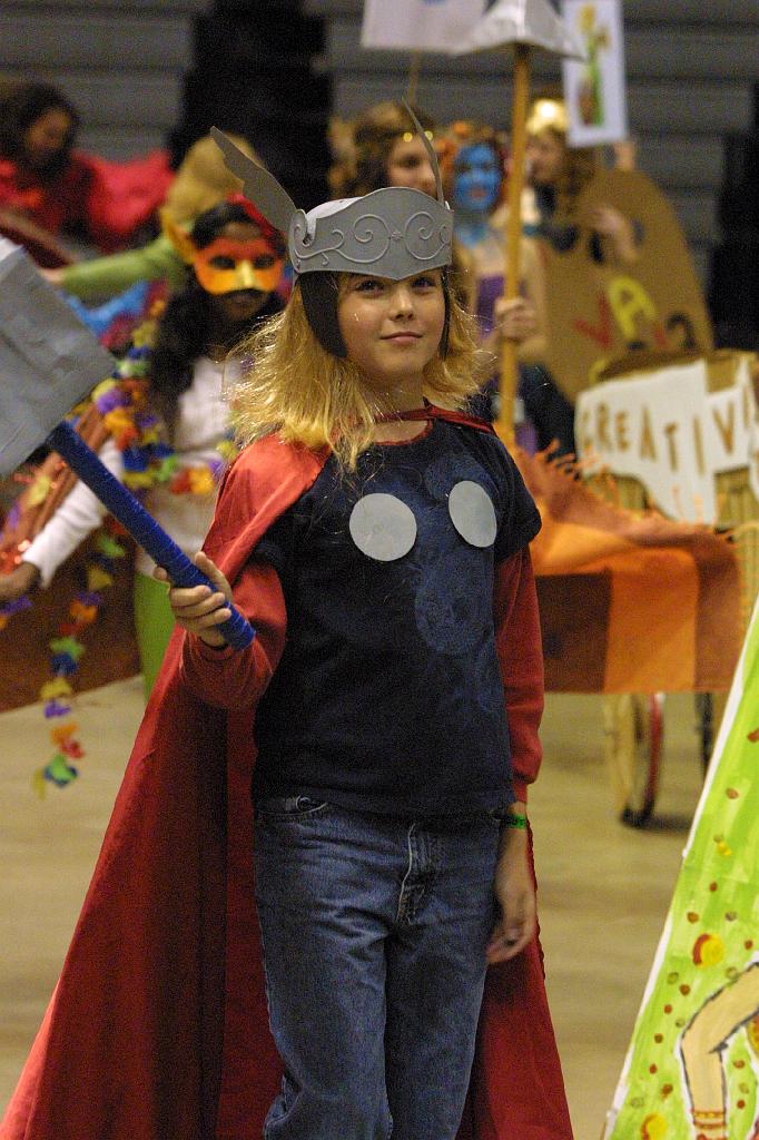 IMG_1677.JPG - Virginia at the Odyssey 2013 World Finals Float and Banner Parade