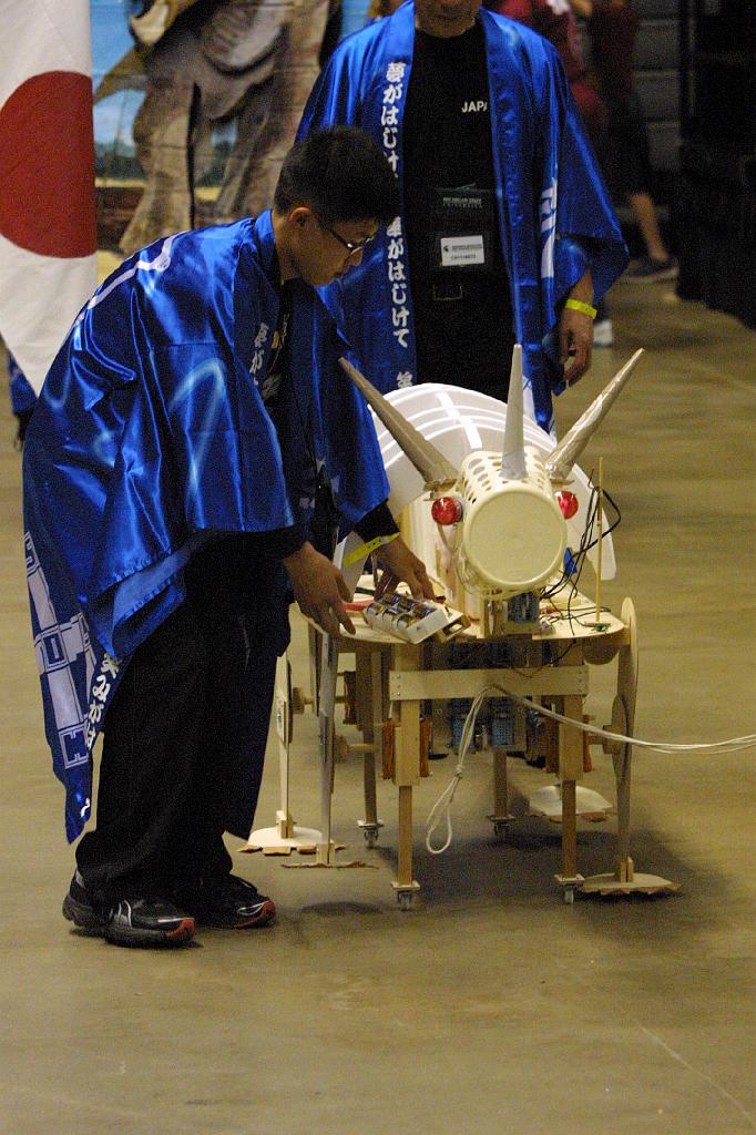 IMG_1698.JPG - Japan at the Odyssey 2013 World Finals Float and Banner Parade