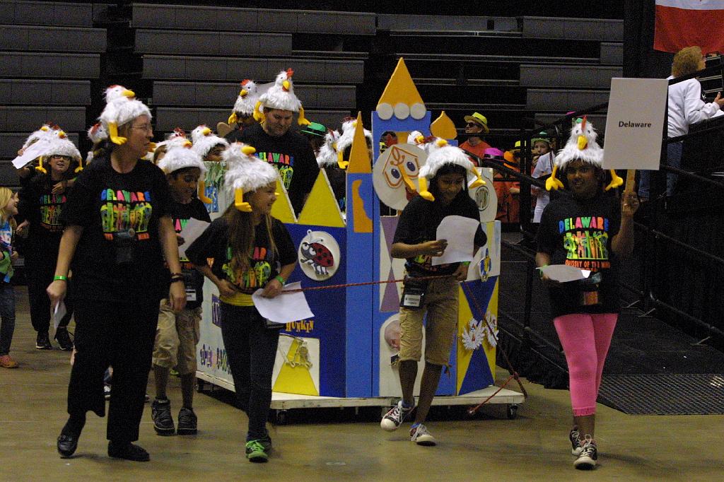 IMG_1707.JPG - Delaware at the Odyssey 2013 World Finals Float and Banner Parade