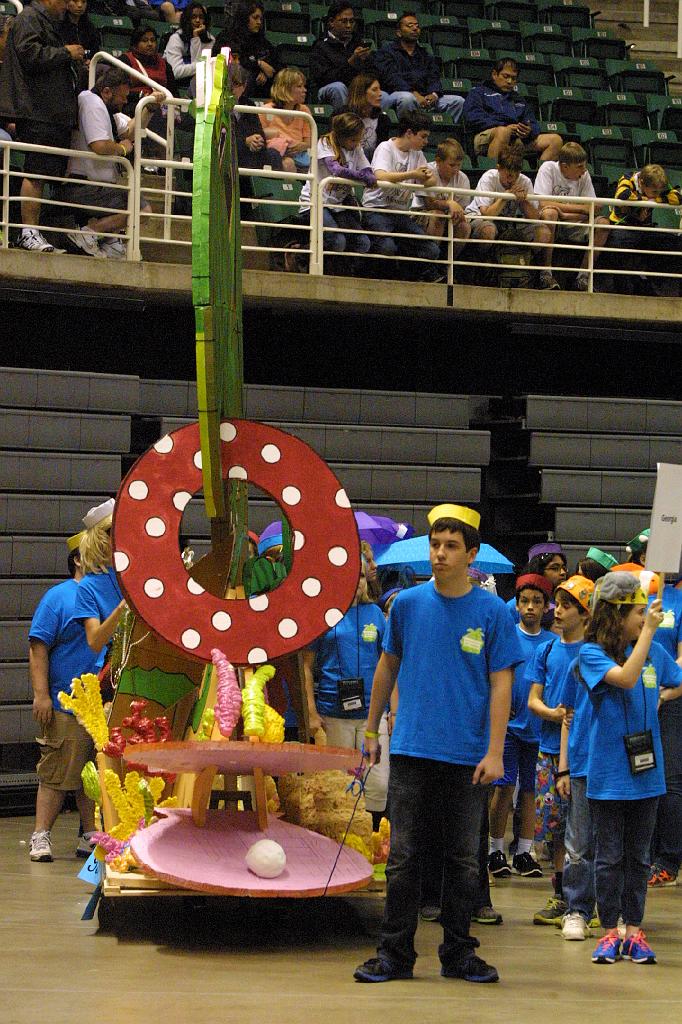 IMG_1715.JPG - Georgia at the Odyssey 2013 World Finals Float and Banner Parade