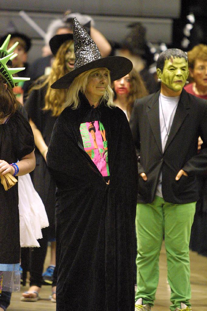 IMG_1725.JPG - New York at the Odyssey 2013 World Finals Float and Banner Parade