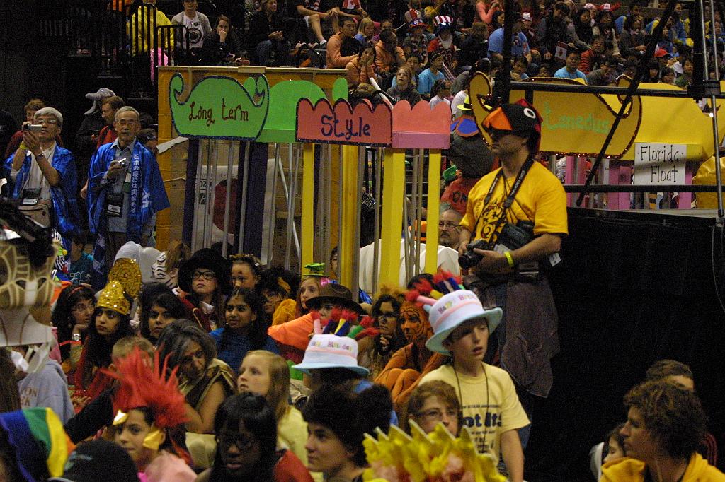 IMG_1754.JPG - Florida at the Odyssey 2013 World Finals Float and Banner Parade