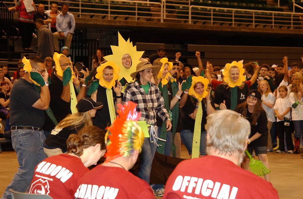 DSC_6448.JPG - Odyssey World Finals 2013 May 23rd - Float and Banner Parade