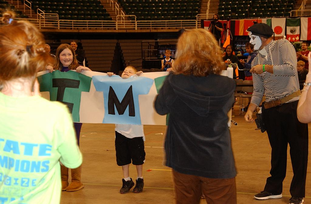 DSC_6464.JPG - Odyssey World Finals 2013 May 23rd - Float and Banner Parade