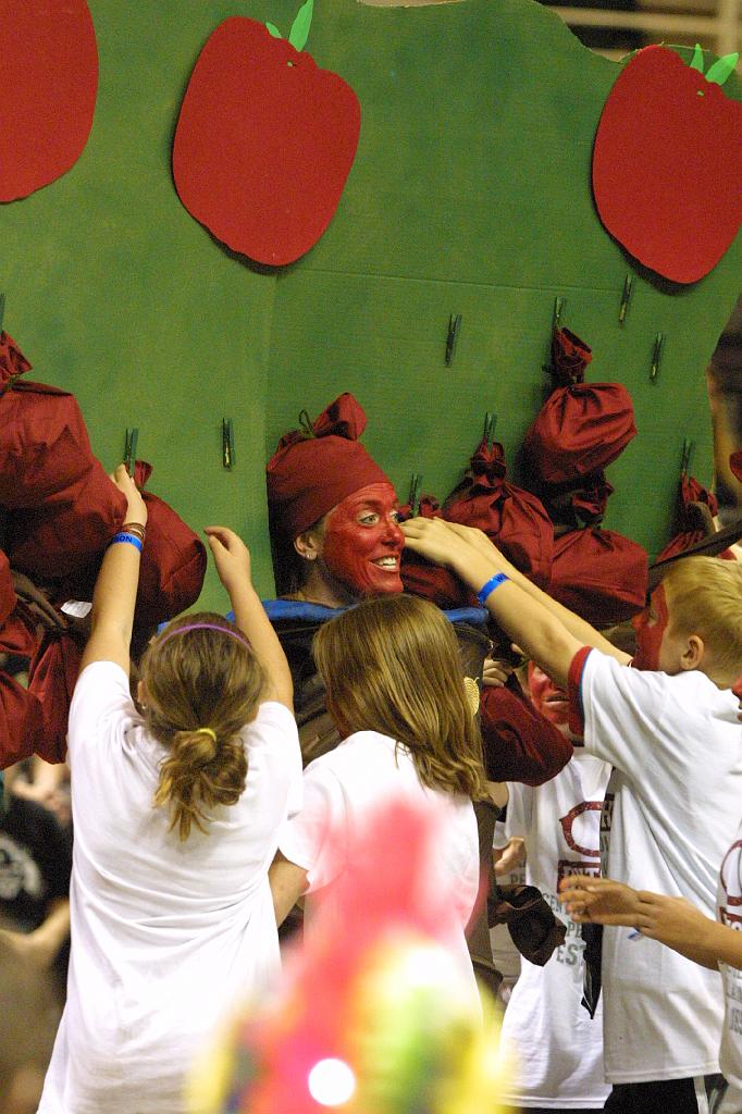 IMG_2271.JPG - Odyssey World Finals 2013 May 23rd - Float and Banner Parade