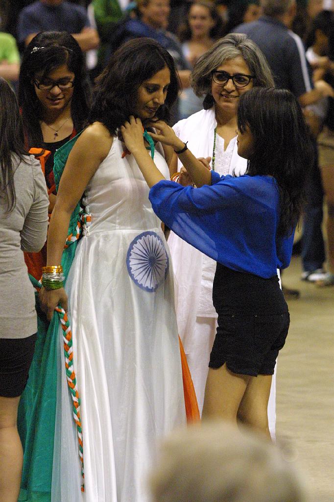 IMG_2294.JPG - Odyssey World Finals 2013 May 23rd - Float and Banner Parade