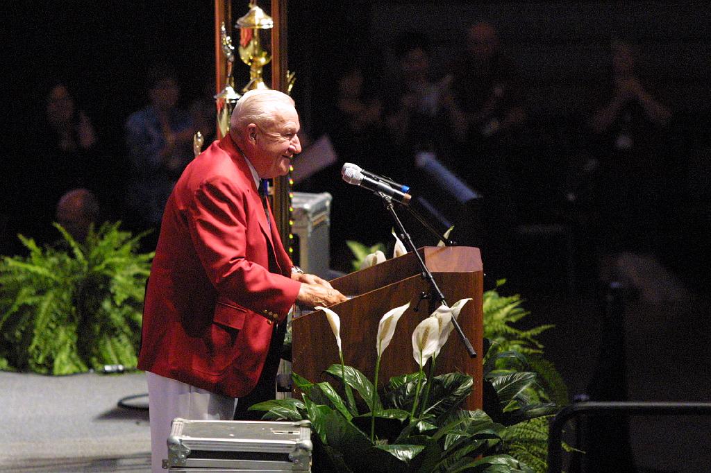 IMG_2713.JPG - Dr. Sam Micklus speaks to world finalists at the awards ceremony.