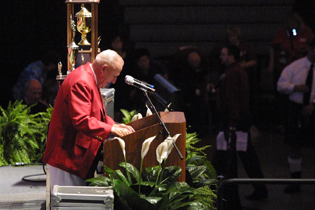 IMG_2716.JPG - Dr. Sam Micklus speaks to world finalists at the awards ceremony.