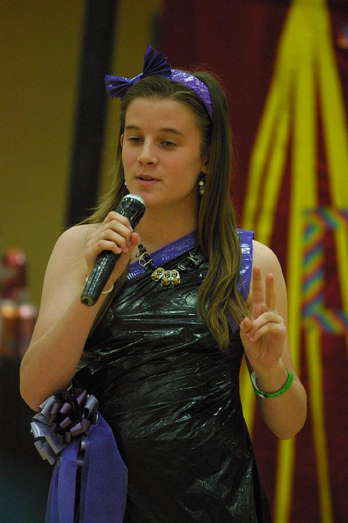 IMG_1381.JPG - P4 Lawton Chiles Middle Div. II - Magic Center