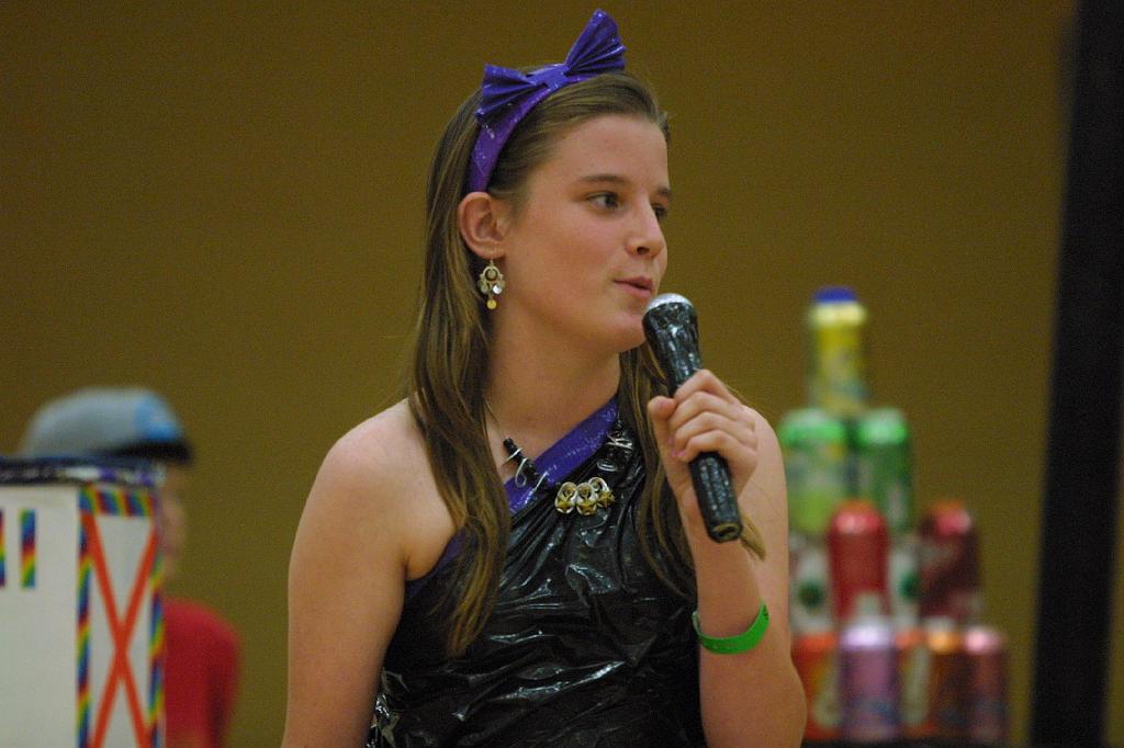 IMG_1383.JPG - P4 Lawton Chiles Middle Div. II - Magic Center