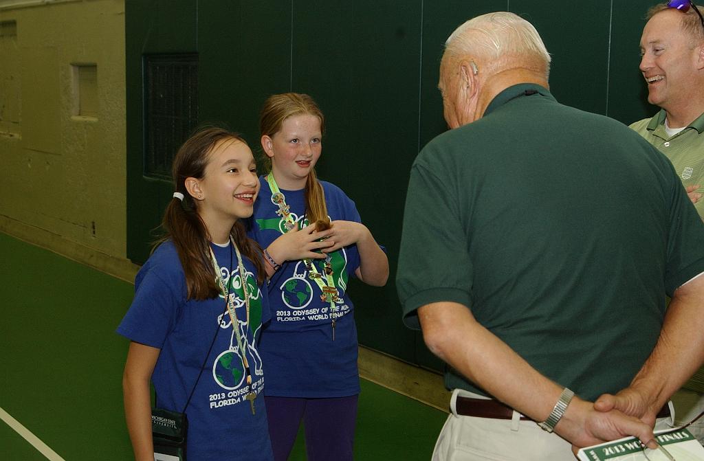 DSC_6579.JPG - Dr. Sam visits Florida structure teams.